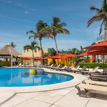 فندق كامينو ريال فيراكروز المظهر الخارجي الصورة Pool at the Sheraton Nha Trang Hotel & Spa Resort