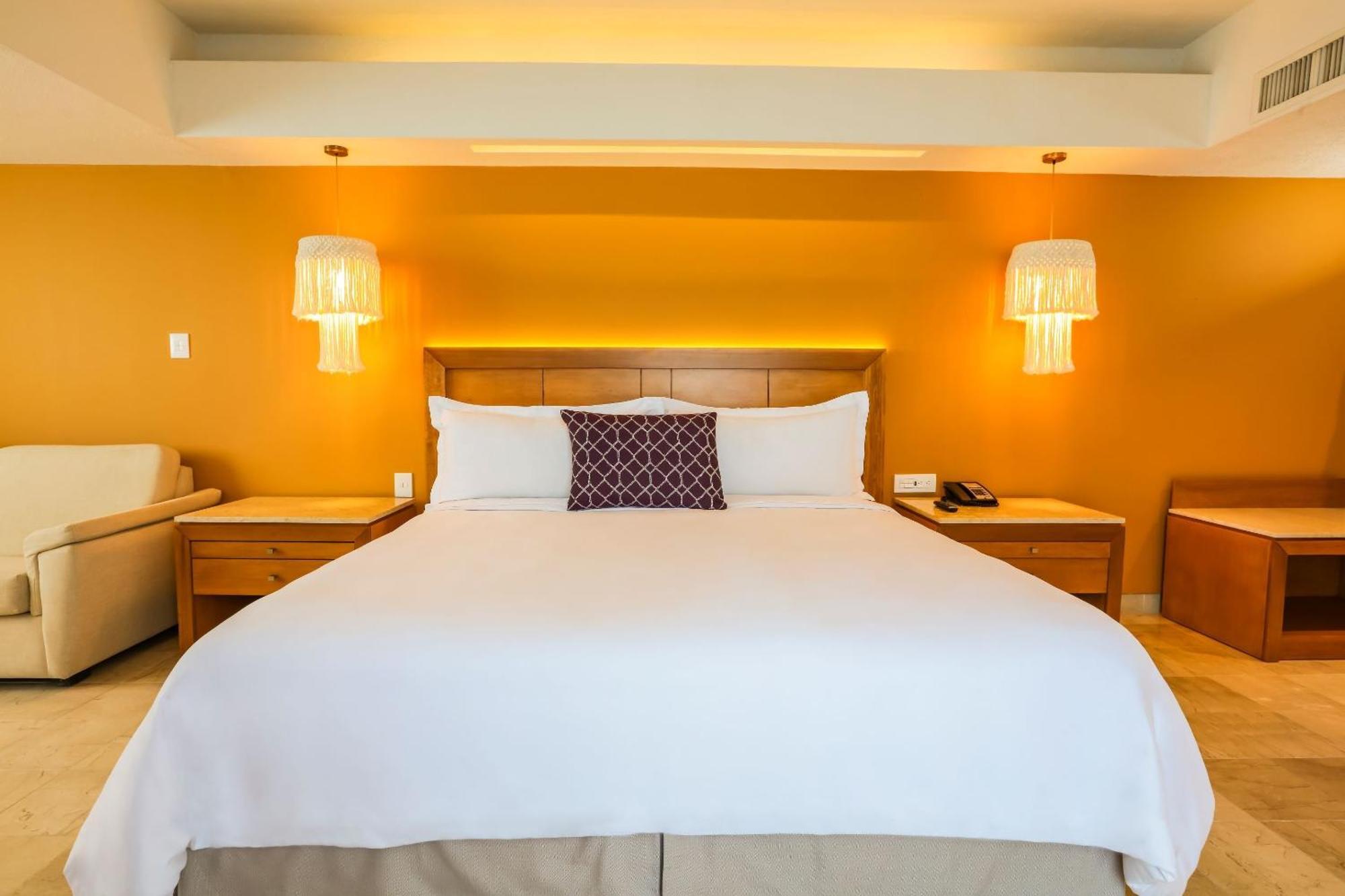 فندق كامينو ريال فيراكروز المظهر الخارجي الصورة A bedroom at the hotel