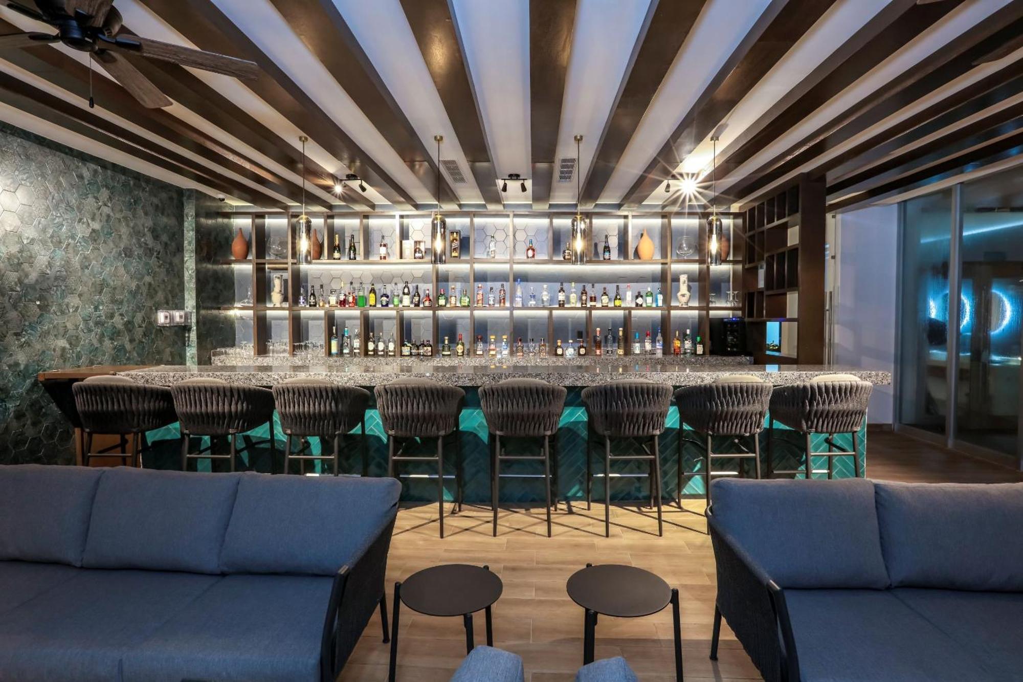 فندق كامينو ريال فيراكروز المظهر الخارجي الصورة The bar at the lounge