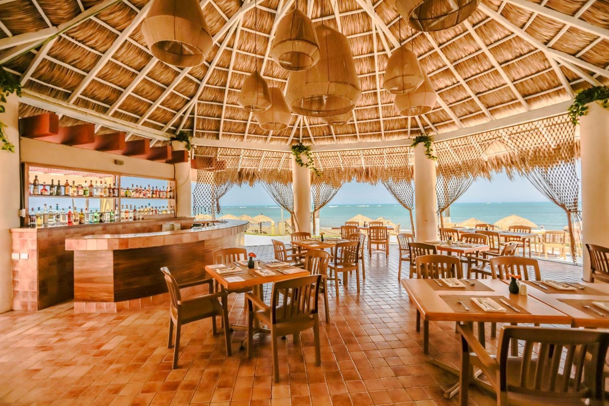 فندق كامينو ريال فيراكروز المظهر الخارجي الصورة Restaurant at the resort