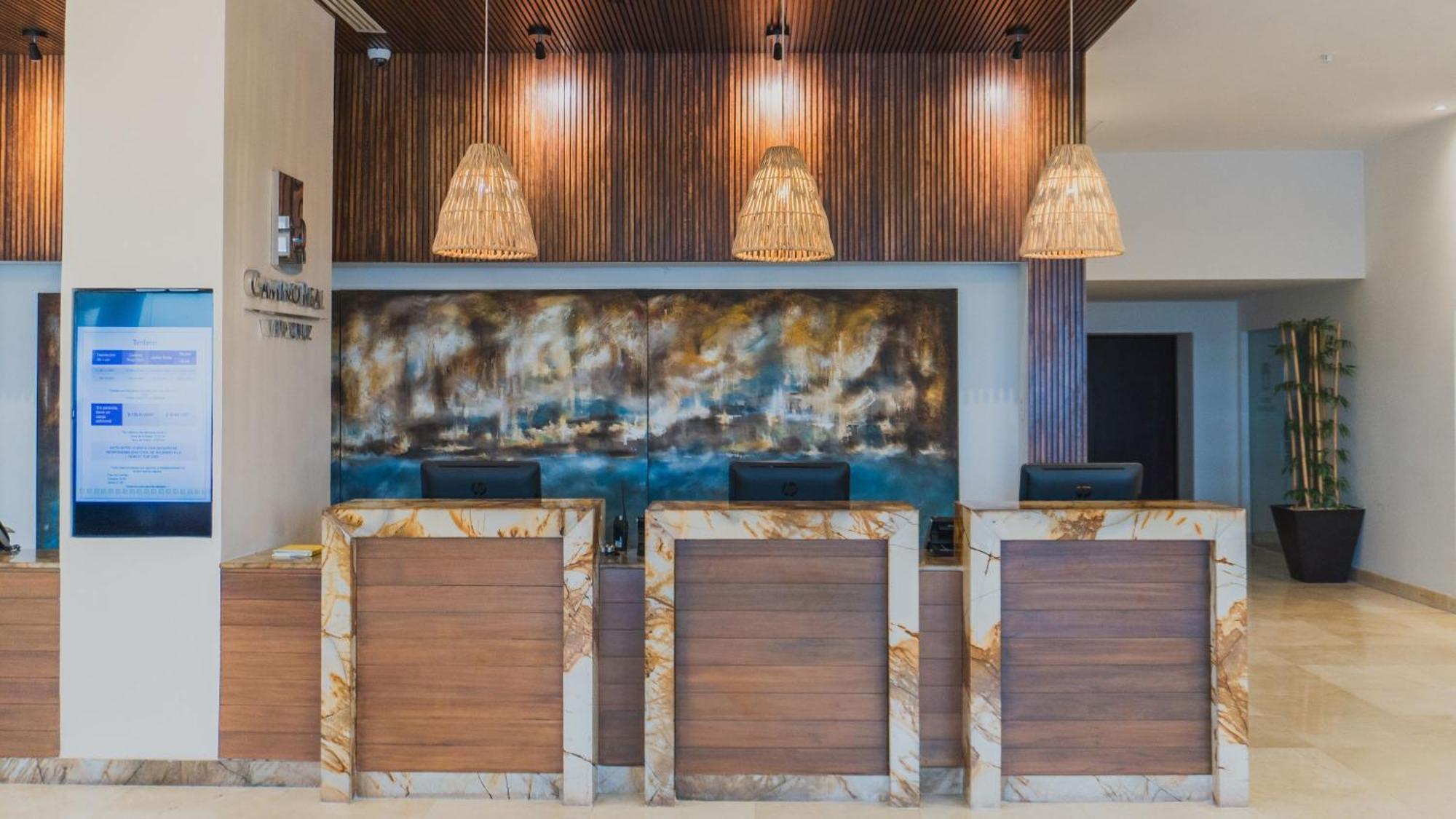 فندق كامينو ريال فيراكروز المظهر الخارجي الصورة The lobby of the hotel